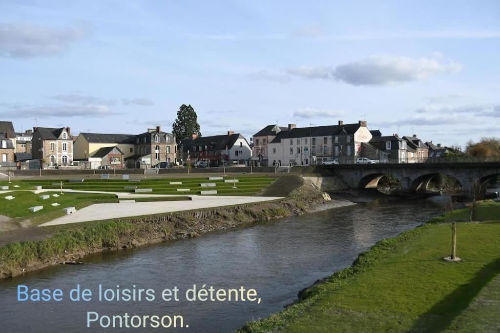 Maison Proche Du Mont Saint Michel Pontorson Exterior photo